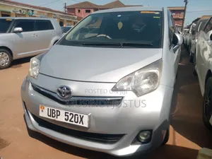 Toyota Ractis 2012 Silver