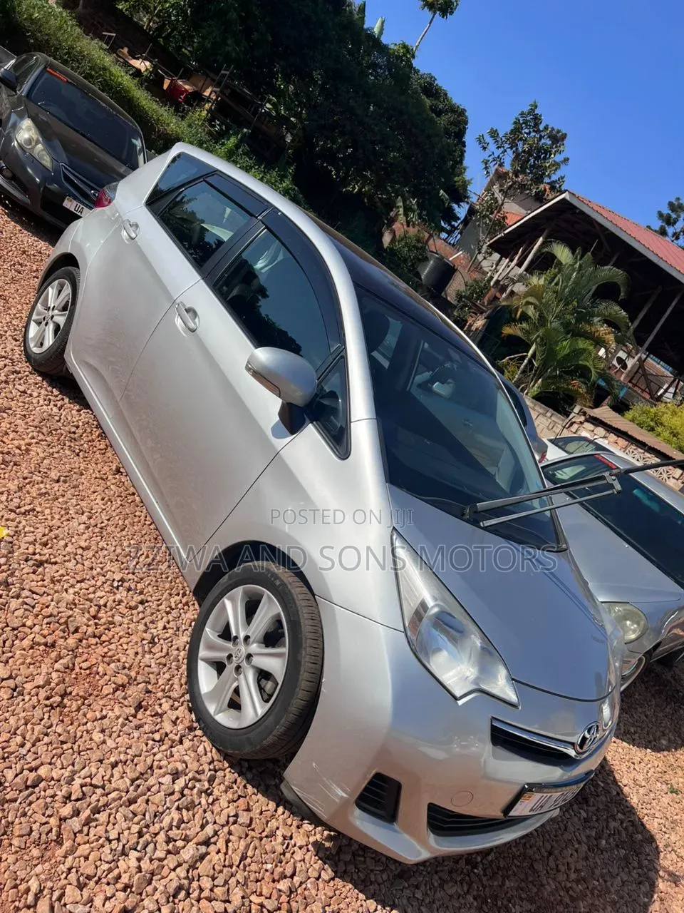 Toyota Ractis 2011 Gray