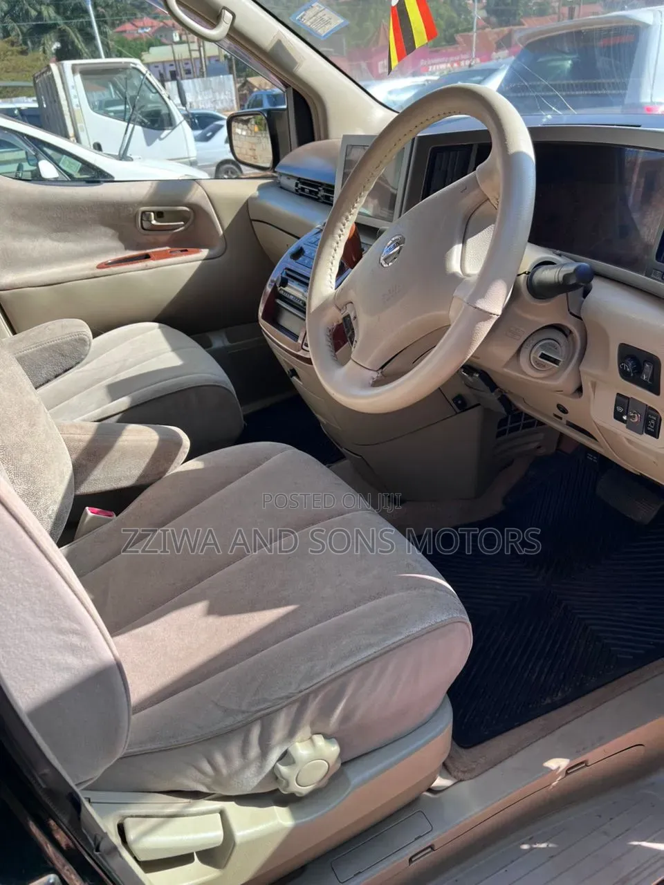 Nissan Elgrand 2004 Black