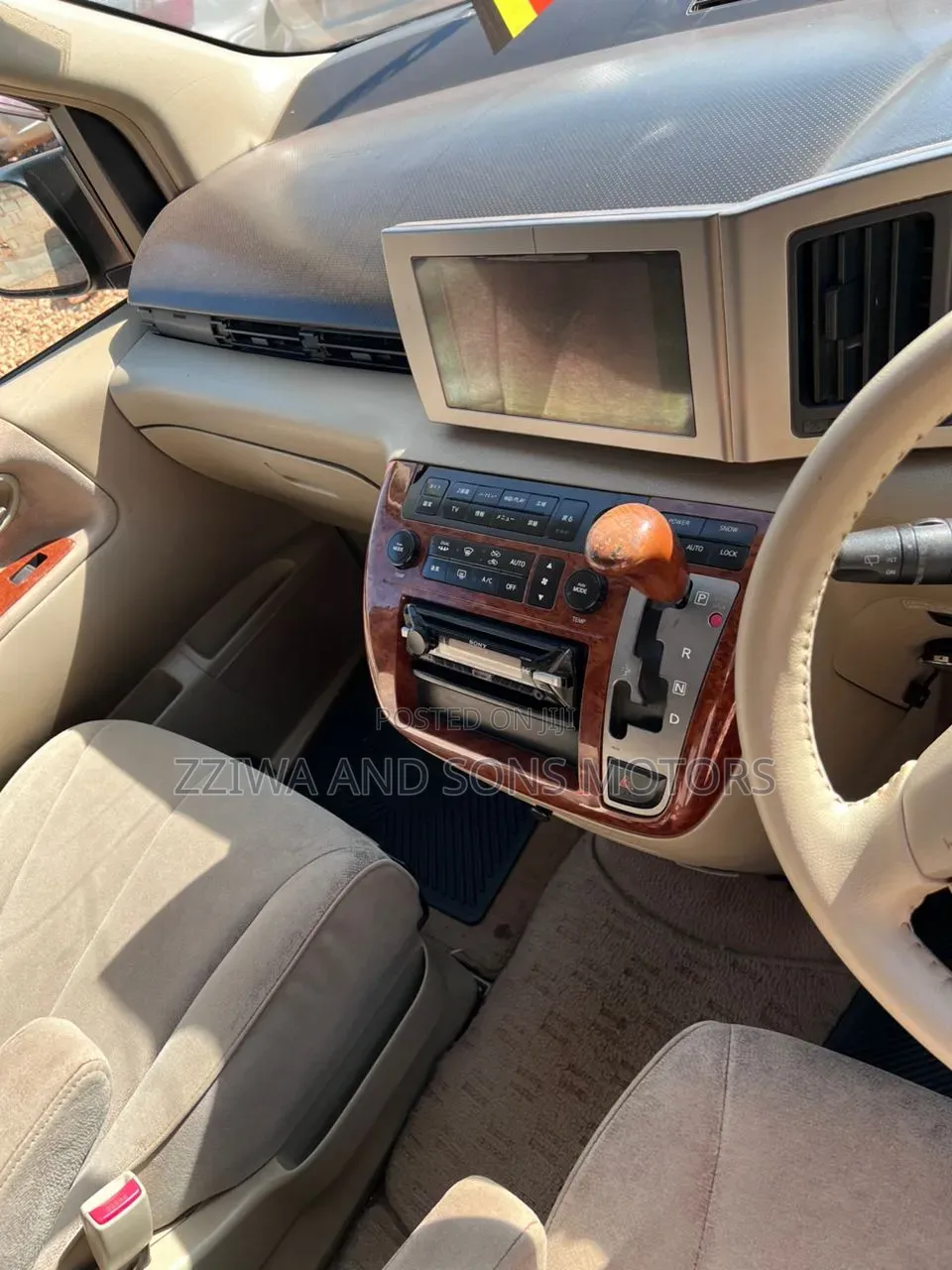 Nissan Elgrand 2004 Black