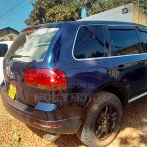 Volkswagen Touareg 2006 Blue