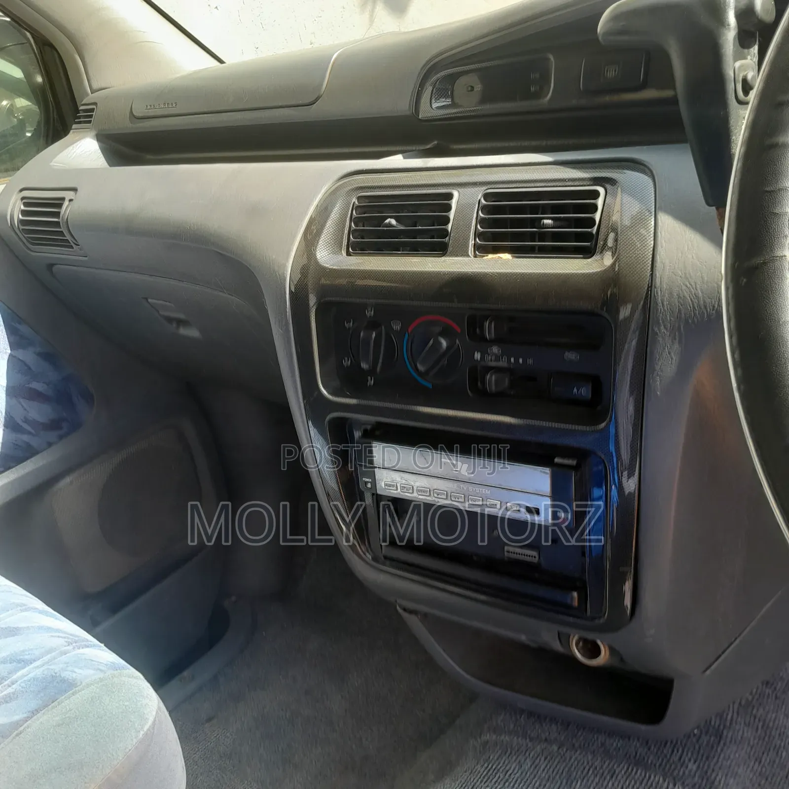 Toyota Noah 2009 Maroon
