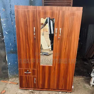 Closet Walnut