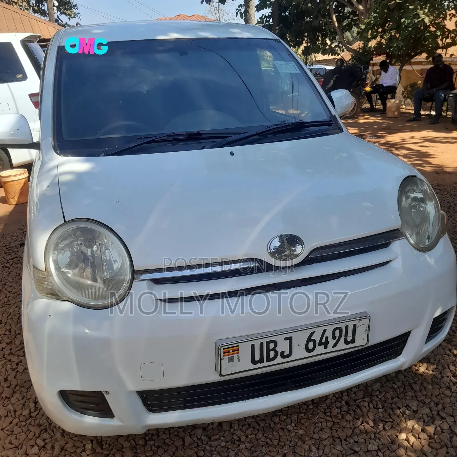 Toyota Sienta 2010 White