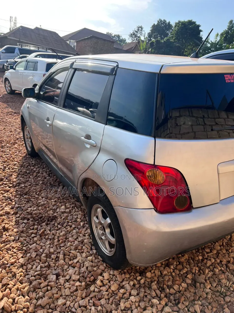 Toyota IST 2004 Silver
