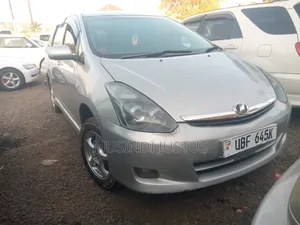 Toyota Wish 2005 White