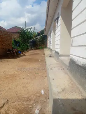 4bdrm Duplex in Division A for sale