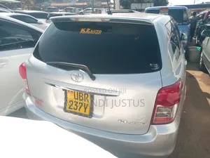 Toyota Corolla Fielder 2009 Silver