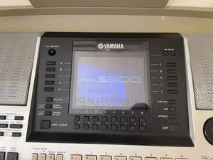 Yamaha PSR S900 Keyboard