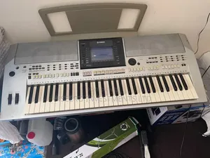 Yamaha PSR S900 Keyboard
