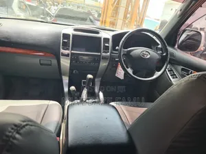 Toyota Land Cruiser Prado 2009 Silver