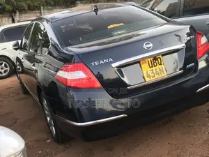 Nissan Teana 2010 Blue