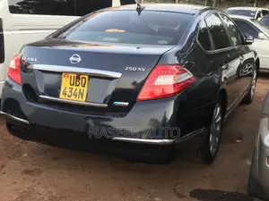 Nissan Teana 2010 Blue