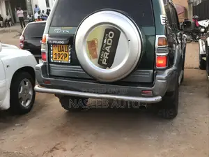 Toyota Land Cruiser Prado 2000 Green