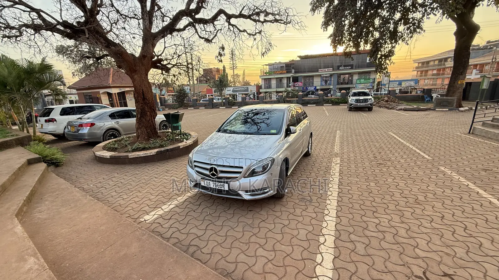 Mercedes-Benz B-Class B180 Petrol 2012 Silver