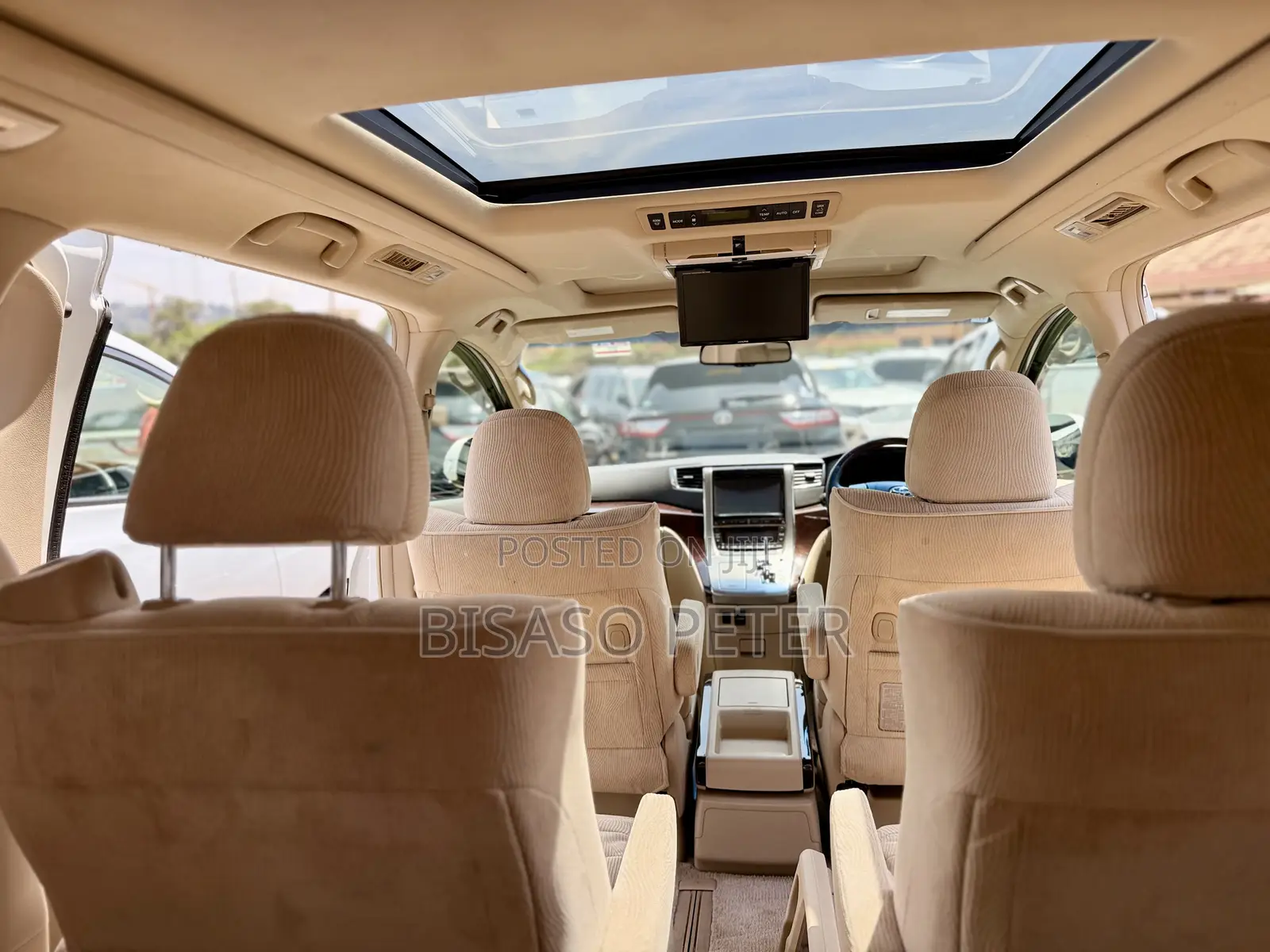 Toyota Alphard 2.4 Petrol AWD 2013 White