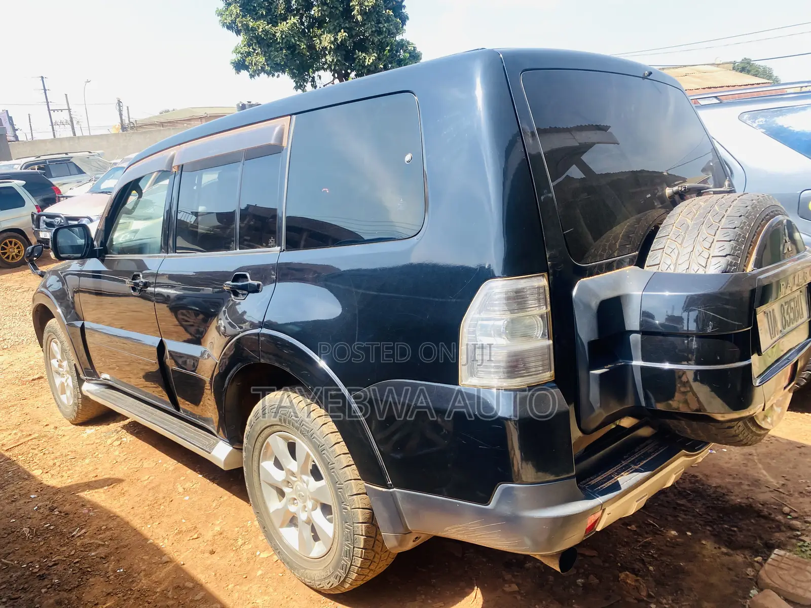 Mitsubishi Pajero 3.2 Di-Dc GLS 2010 Black