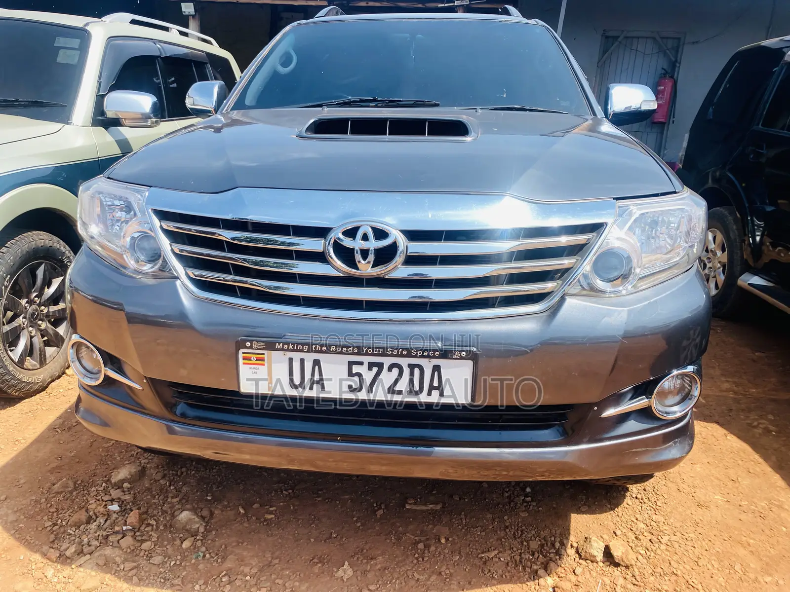 Toyota Fortuner 2.5 D RWD 2011 Gray