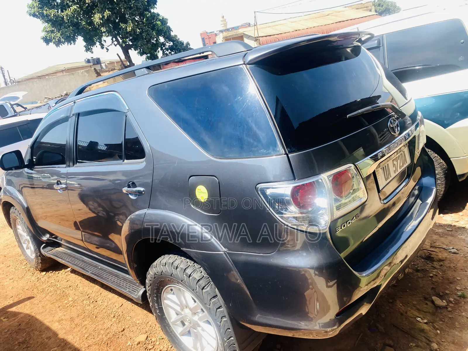 Toyota Fortuner 2.5 D RWD 2011 Gray