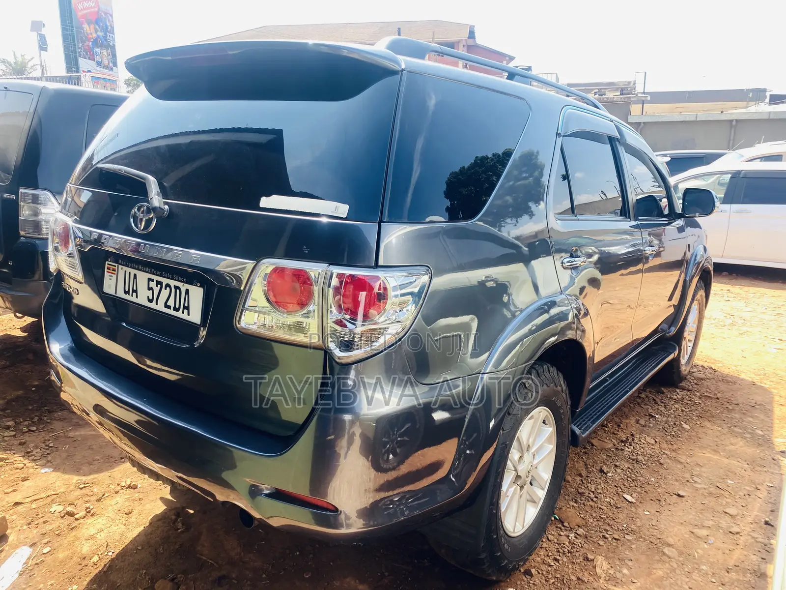 Toyota Fortuner 2.5 D RWD 2011 Gray