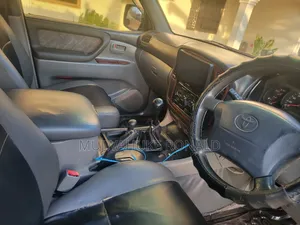 Toyota Land Cruiser 2004 Green