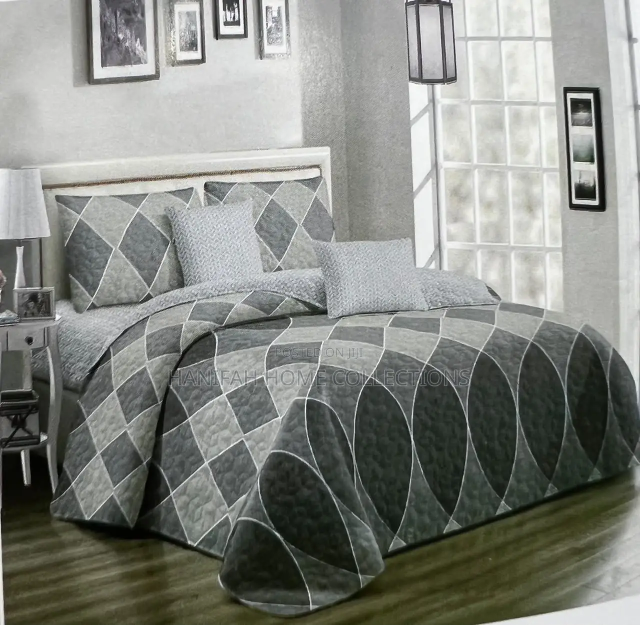 Geometric Grey Bedspread