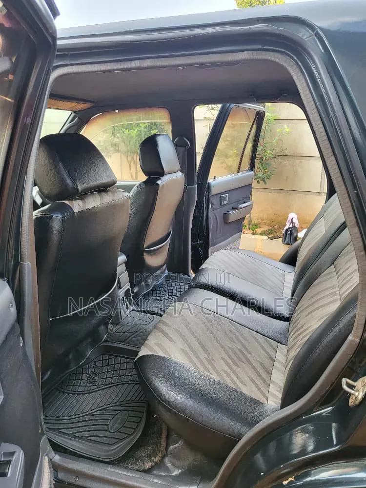 Toyota Hilux Surf 1993
