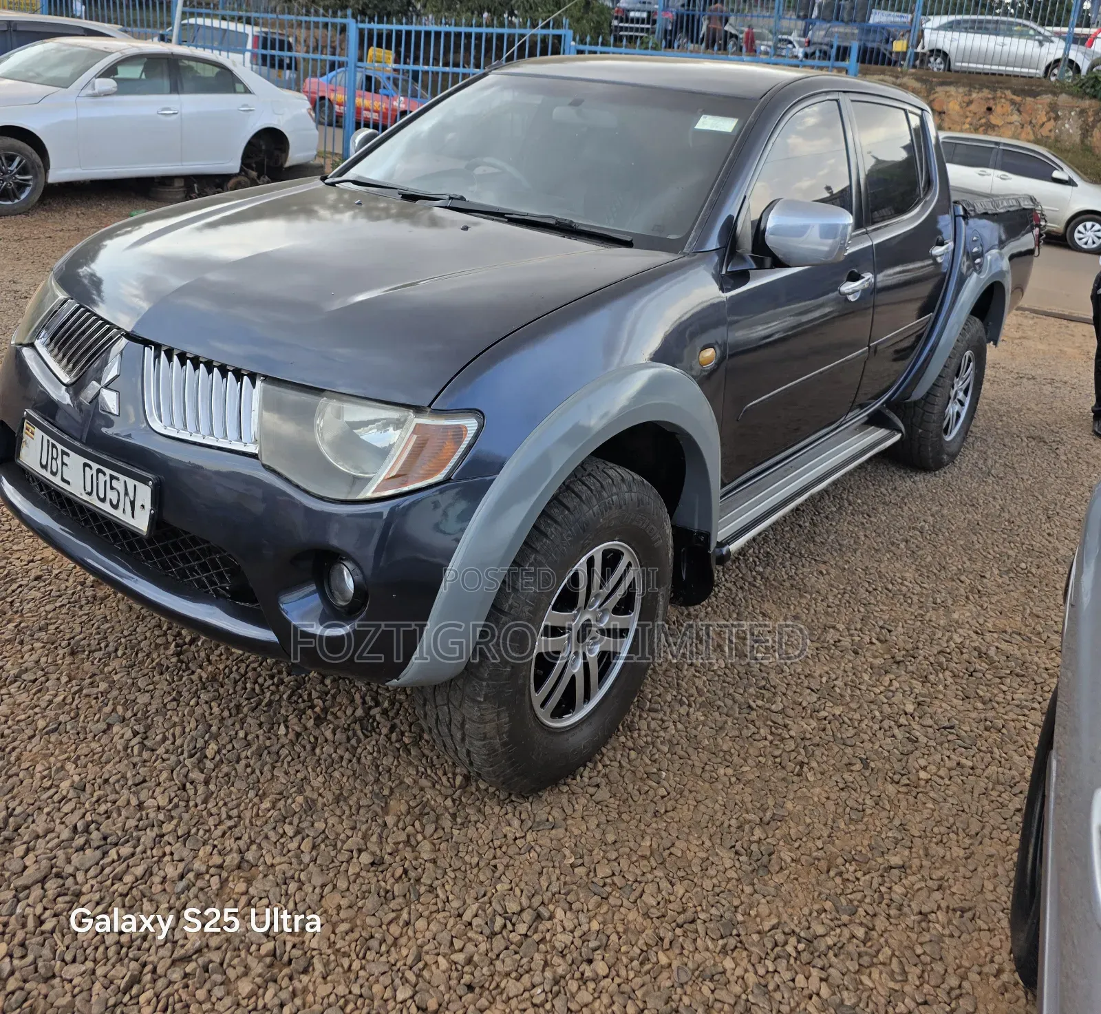 Mitsubishi L200 Double Cab 2.5 136hp 4WD 2007 Gray