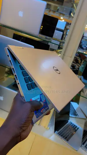 Laptop Dell Inspiron 11 3147 4GB Intel Celeron SSD 140GB