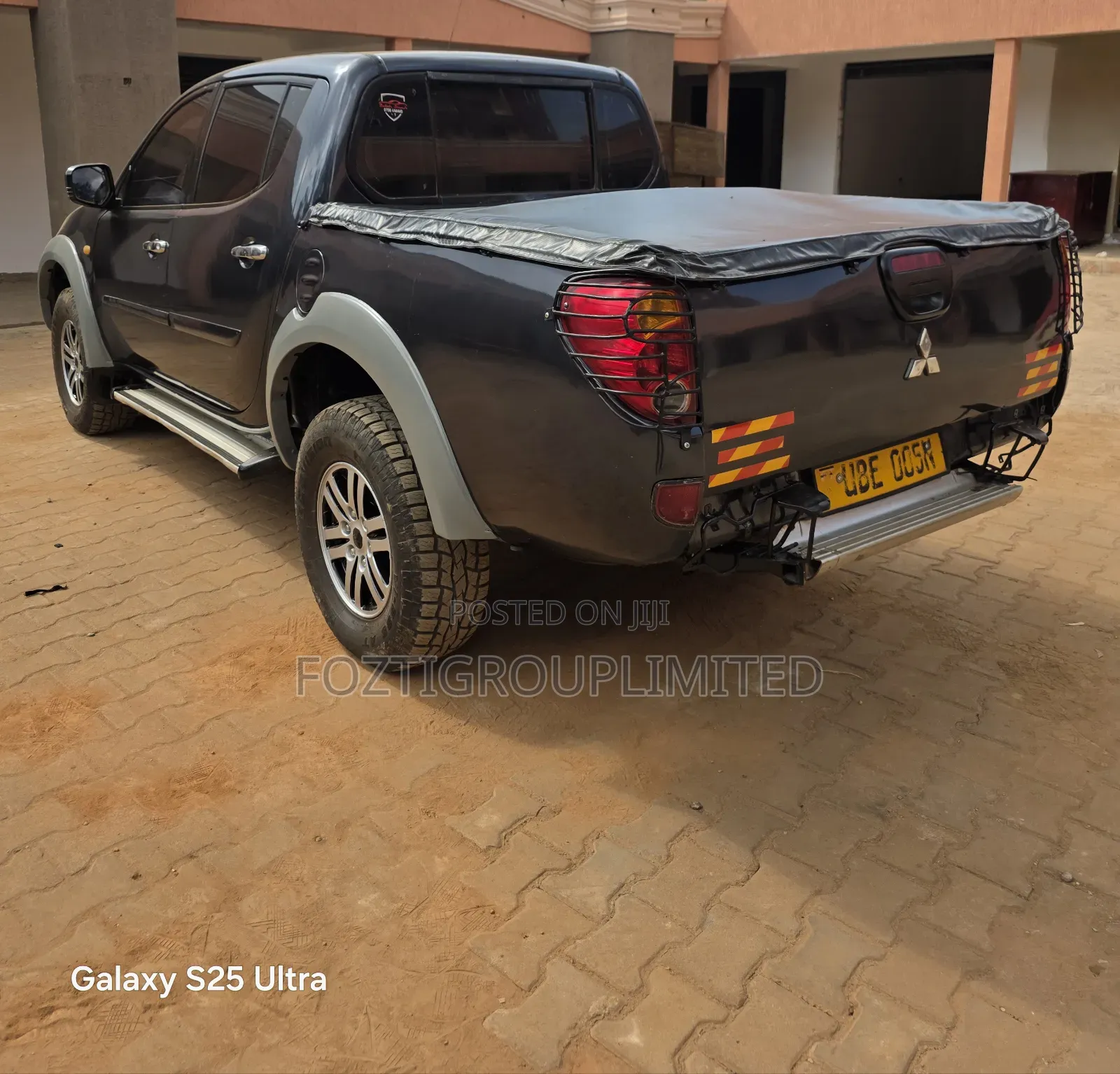 Mitsubishi L200 Double Cab 2.5 136hp 4WD 2007 Gray
