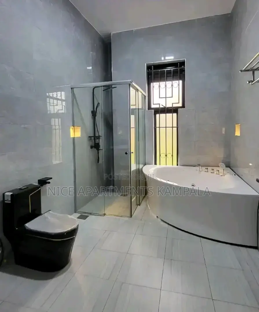 5bdrm Duplex in Muyenga, Central Division for rent