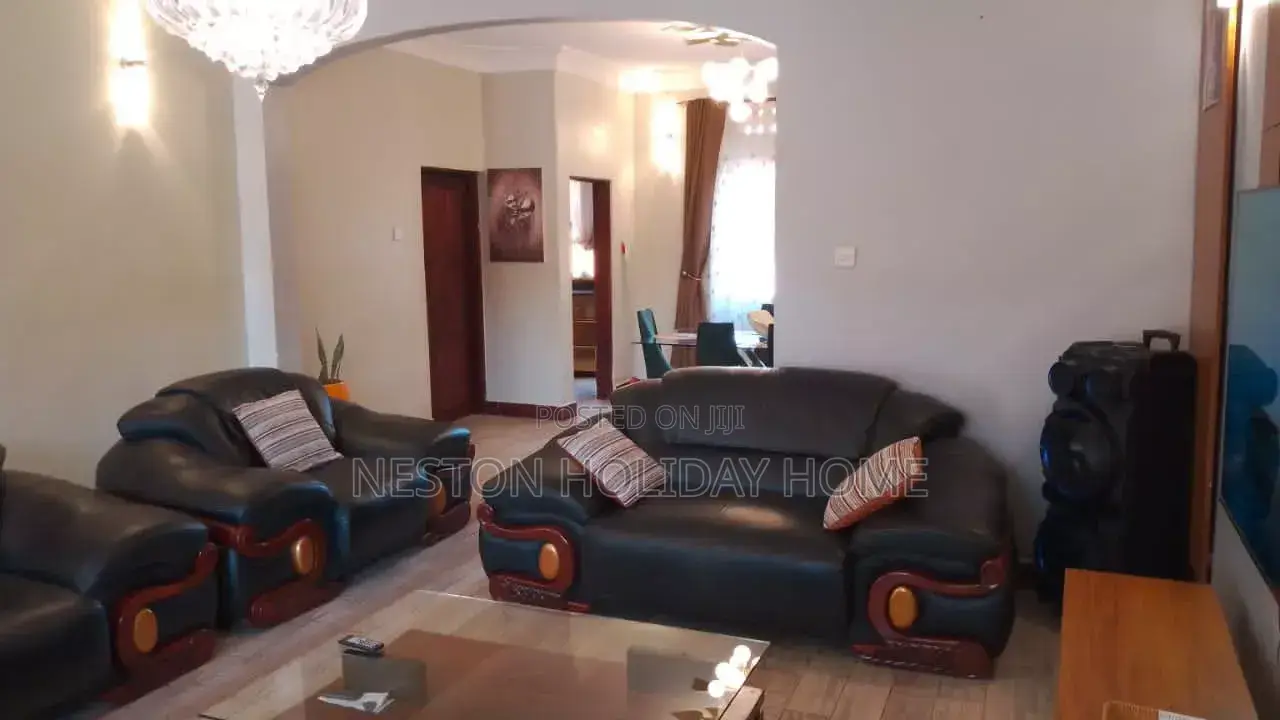 Neston Holiday Home