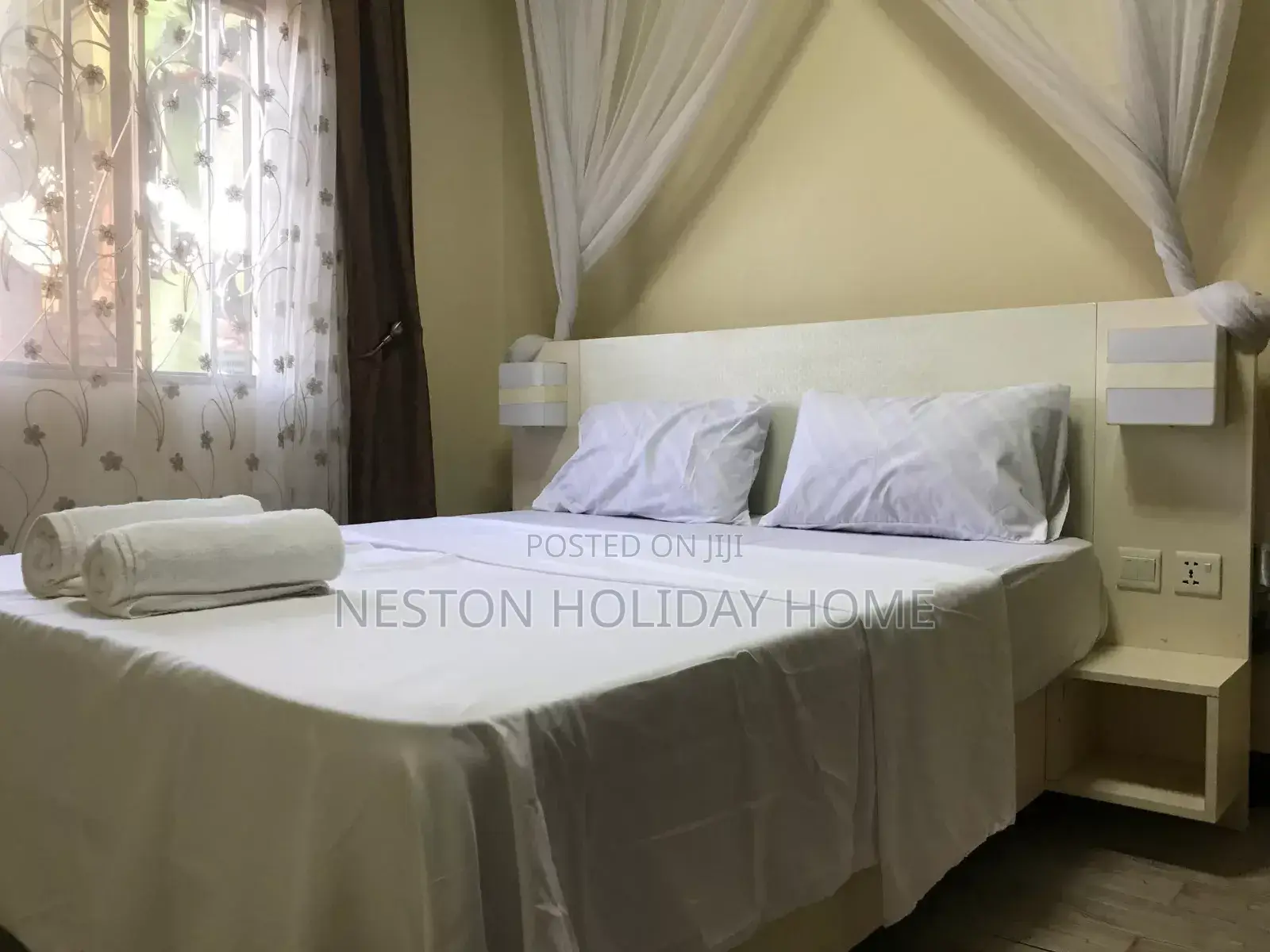Neston Holiday Home