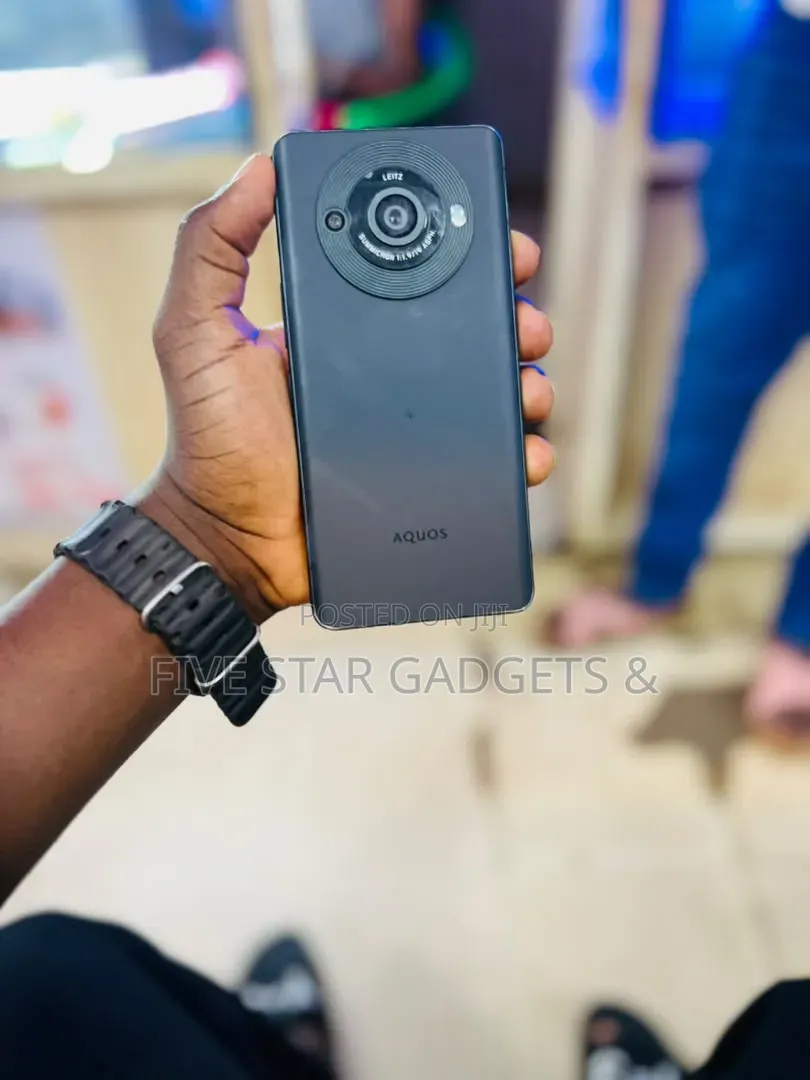 Sharp Aquos R8s pro 256 GB Black