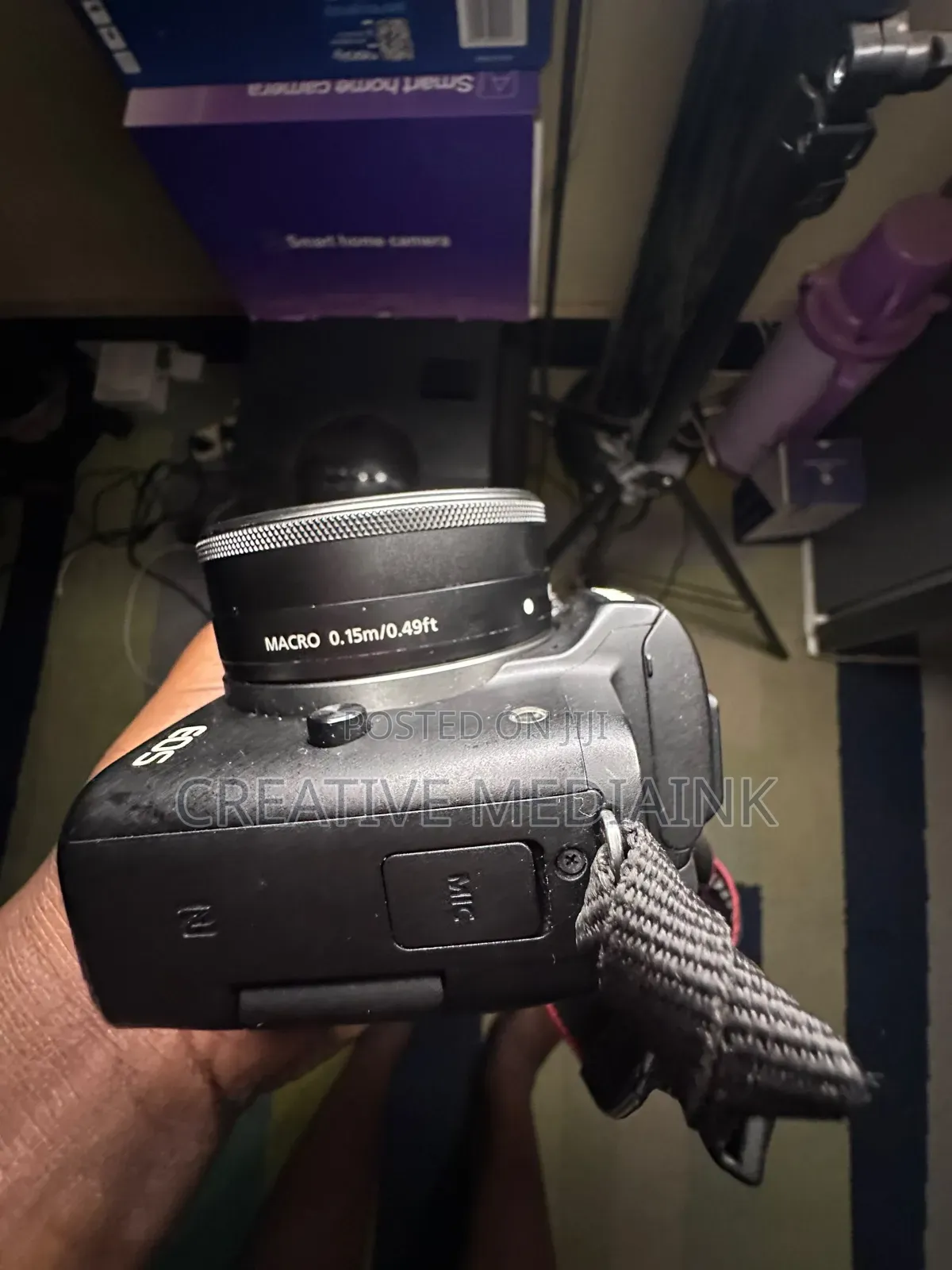 Canon M50
