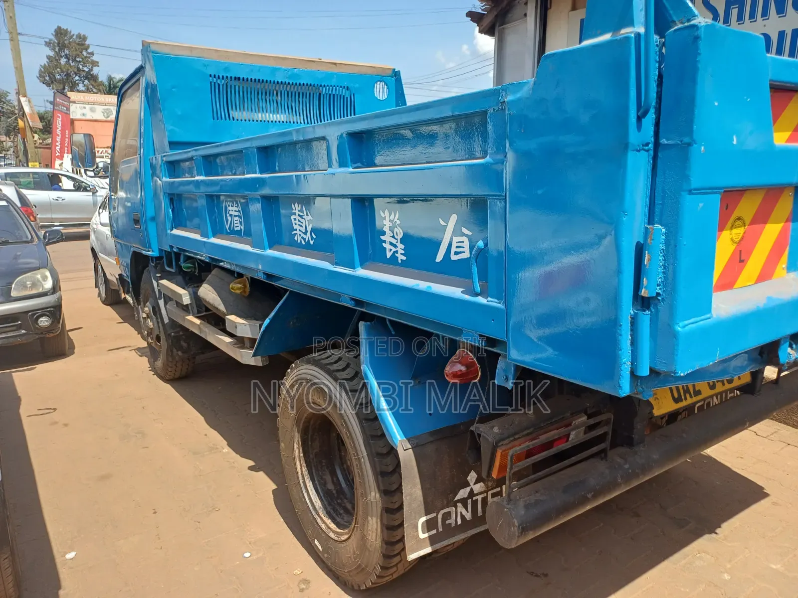 Mitisubishi Tipper