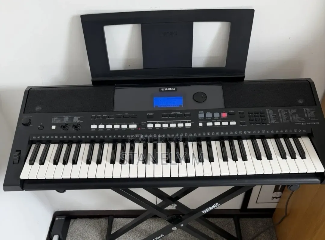 Yamaha PSR E433 Keyboard Piano