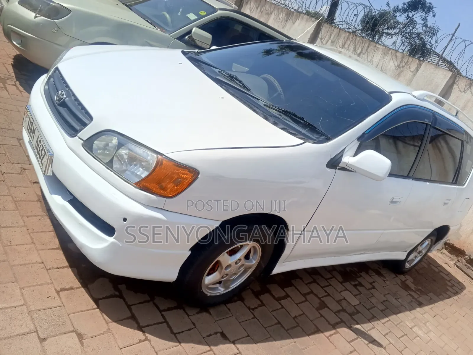 Toyota Ipsum 1998 Silver