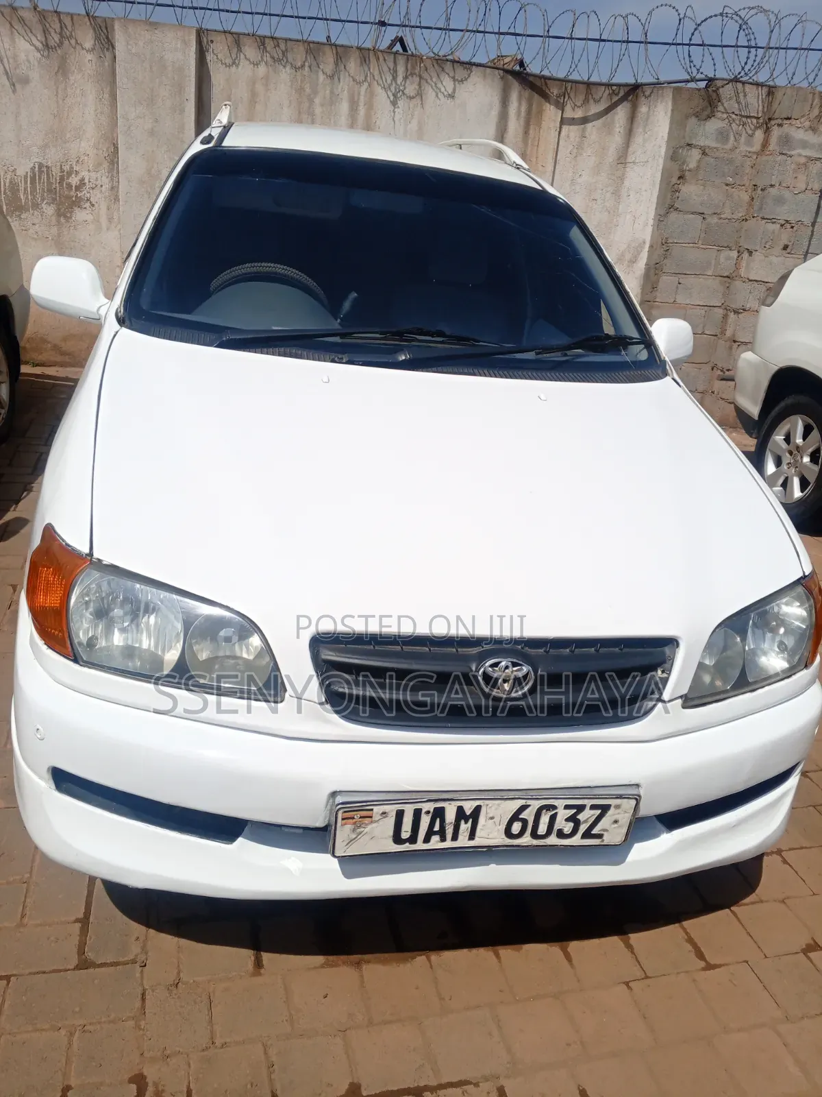 Toyota Ipsum 1998 Silver