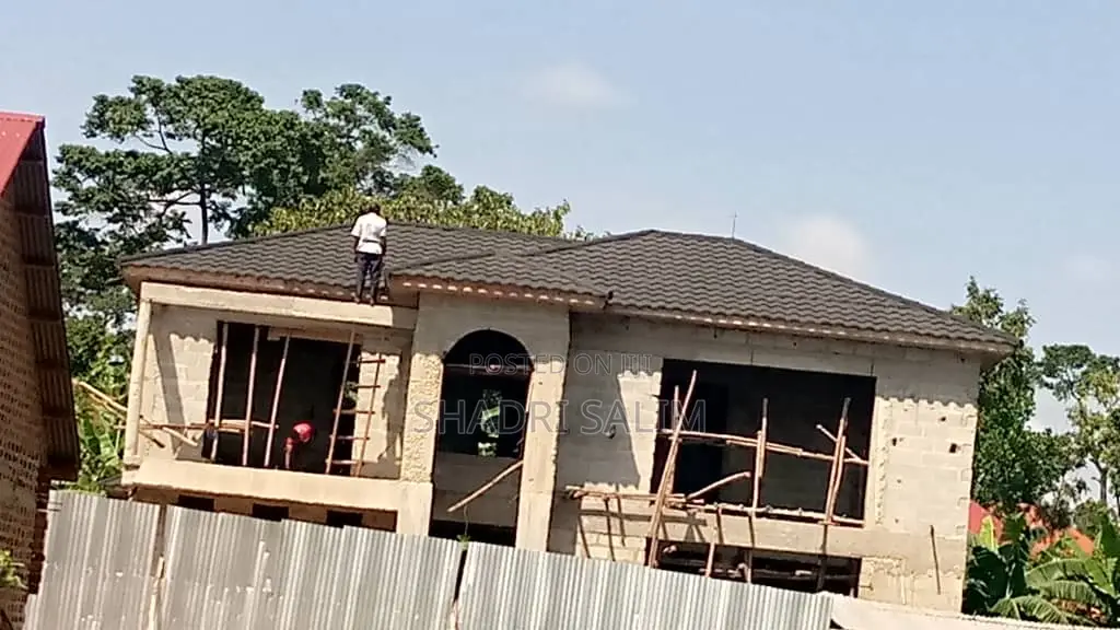 Decra Tile Roofs and Clay Tile Roofs