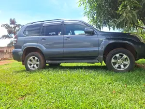 Toyota Land Cruiser Prado 2004