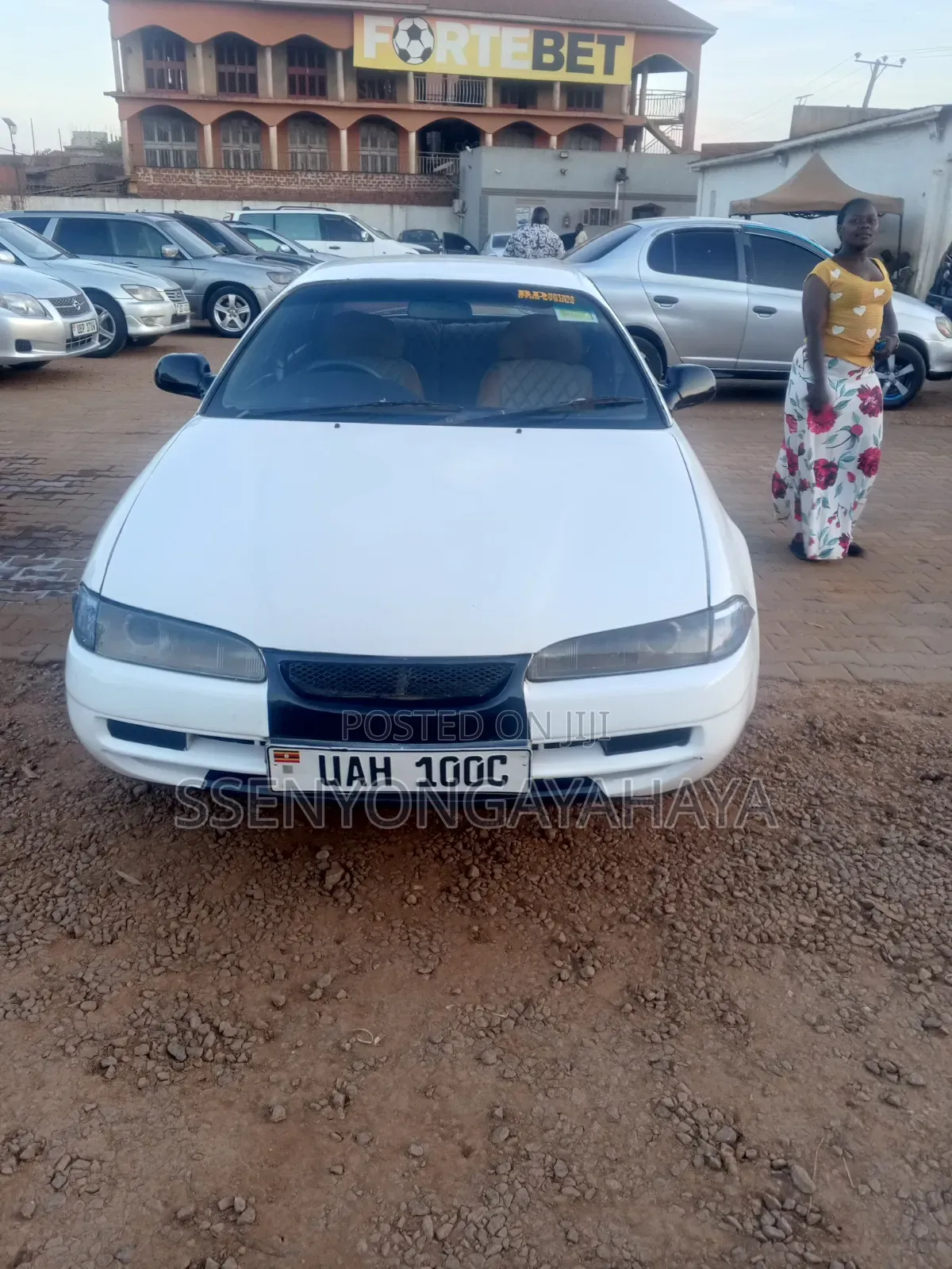 Toyota Corolla 1998 White
