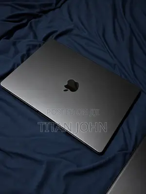 New Laptop Apple MacBook Pro 2023 M3 Pro 18GB Apple M3 Pro SSD 512GB