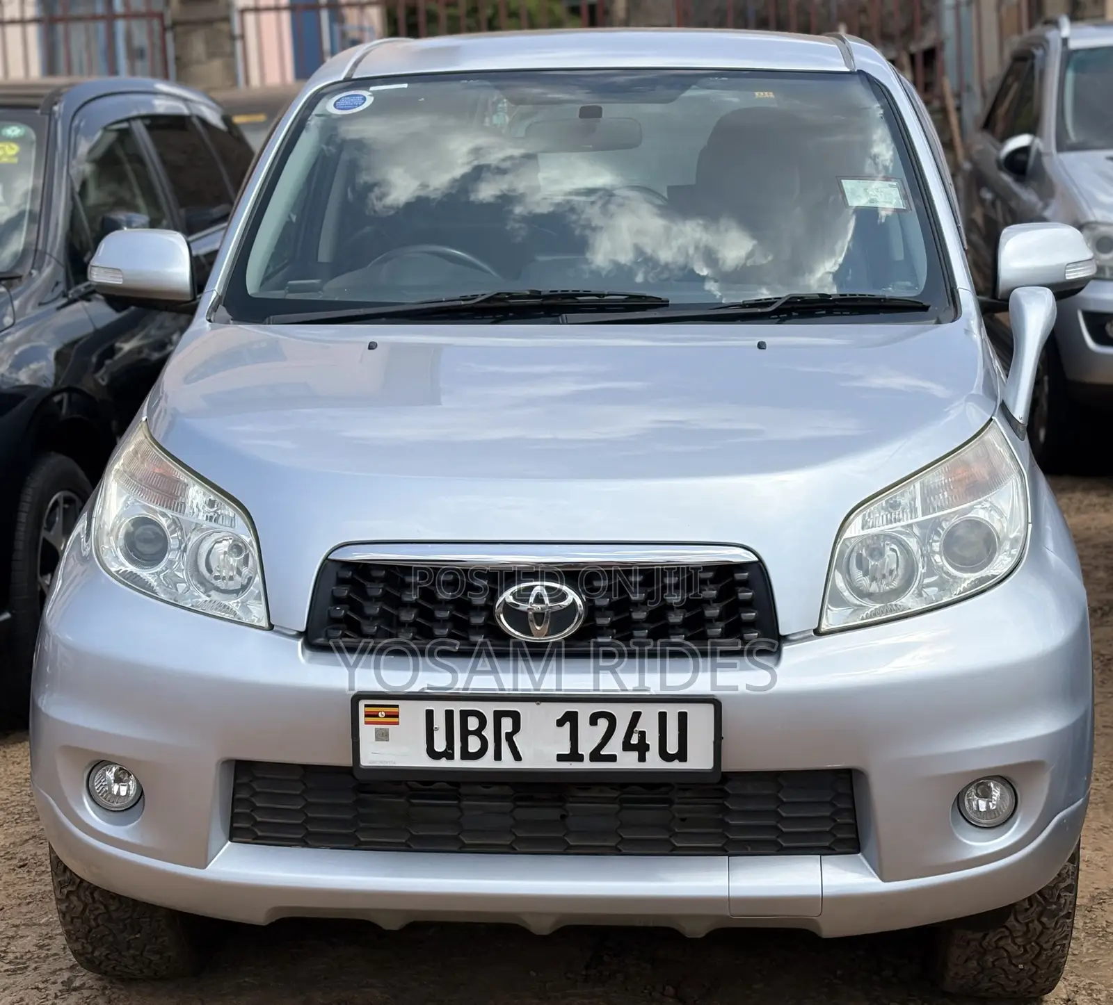 Toyota Rush 1.5 RWD 2012 Silver
