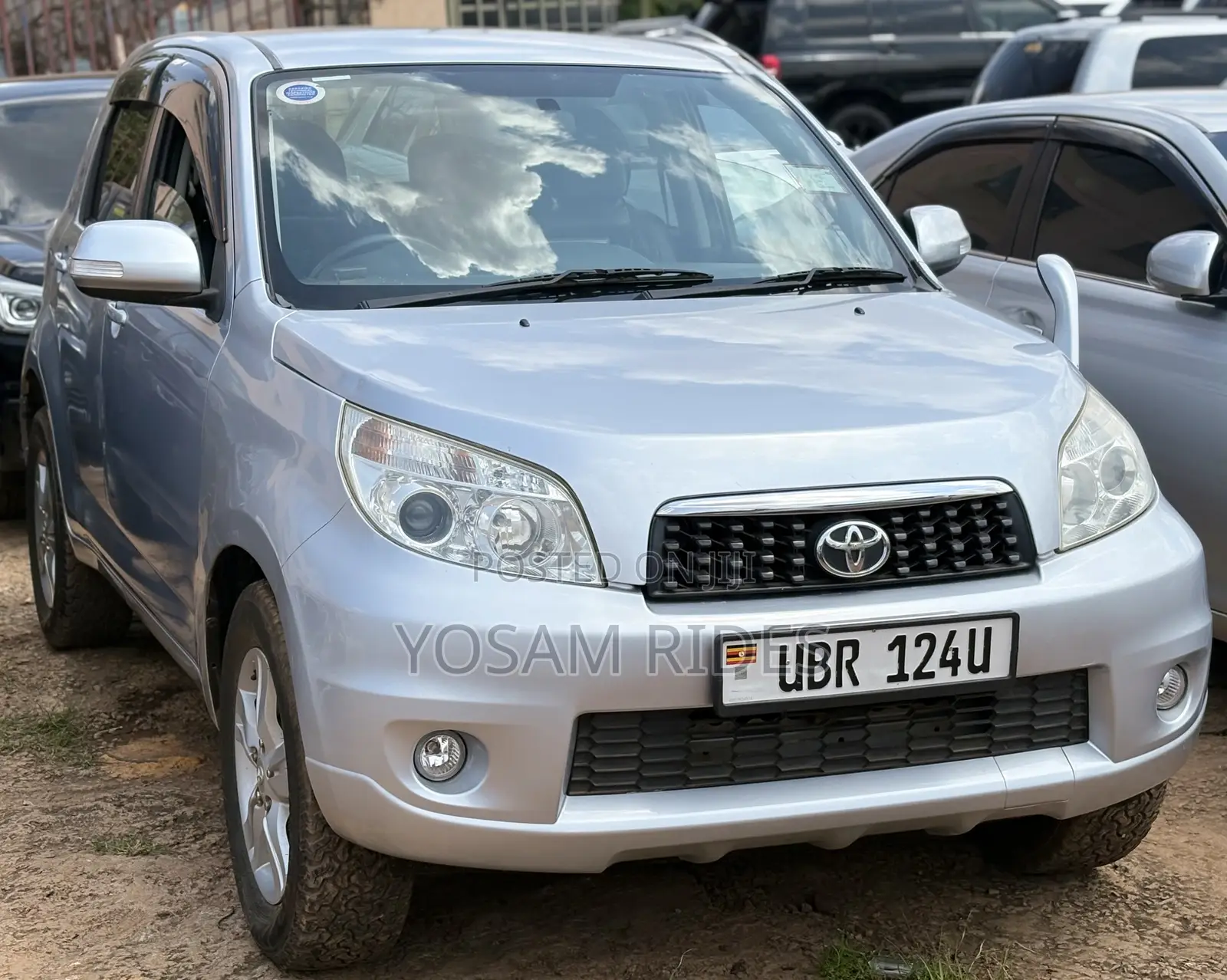 Toyota Rush 1.5 RWD 2012 Silver