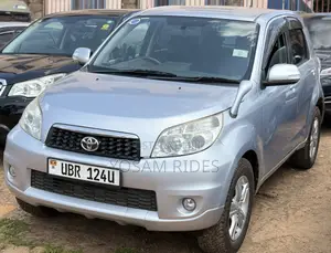 Toyota Rush 1.5 RWD 2012 Silver
