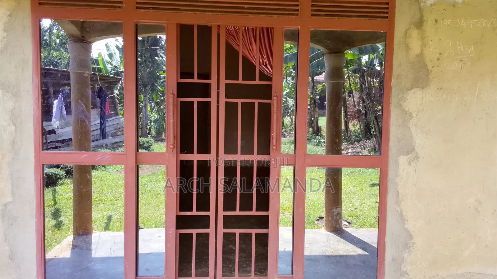 5bdrm House in Nakisunga for sale