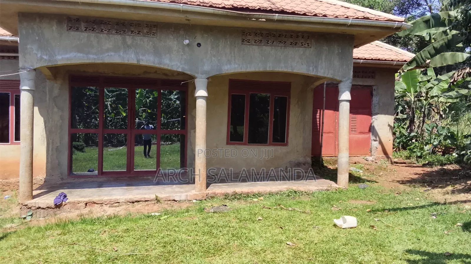 5bdrm House in Nakisunga for sale
