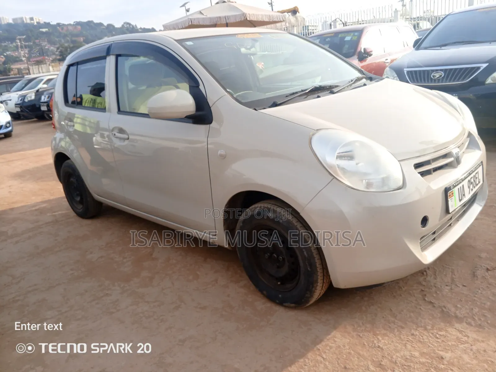 Toyota Passo 2013 Gold