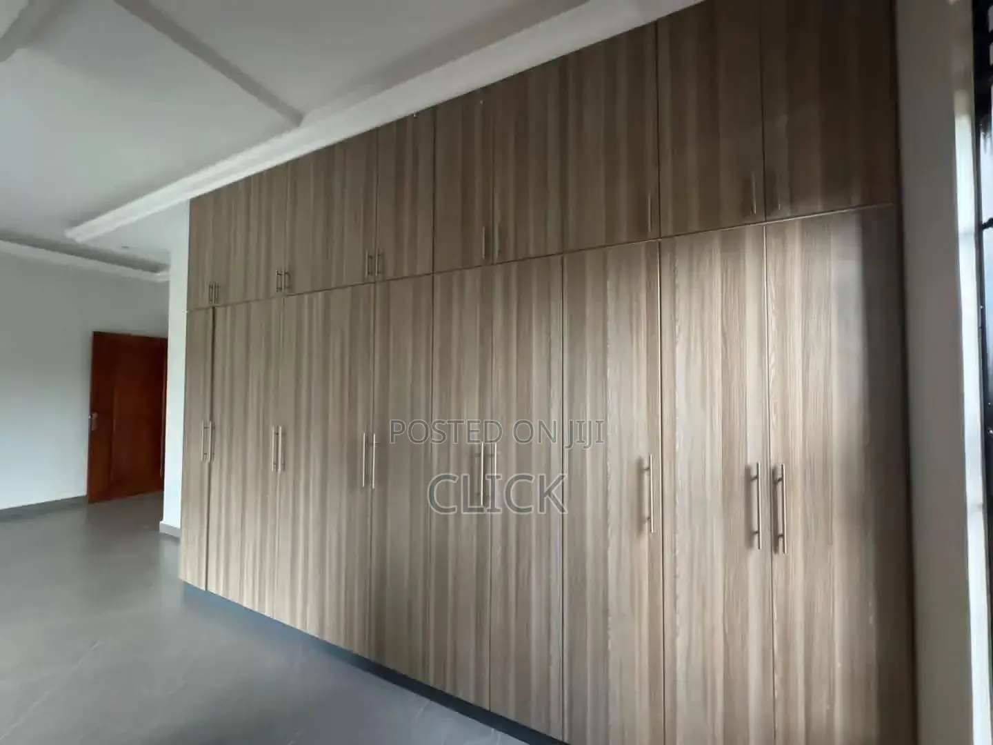 5bdrm House in Kira, Central Division for sale